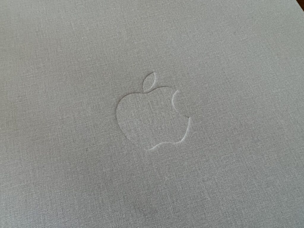 希少品紹介】ハイスペック写真集「Designed by Apple in
